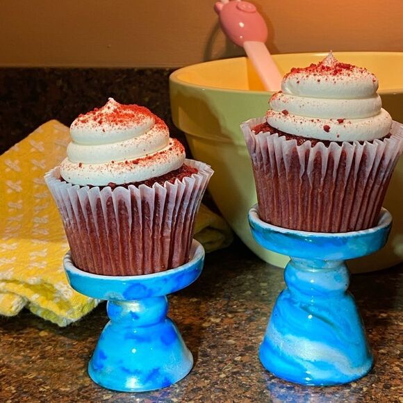 HANDCRAFTED Porcelain Cupcake/Mini Treat Pedestal Stands (Set of 2) - Picture 2 of 6